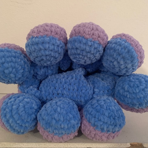 Handmade Crochet Reversible Mood Octopus - Picture 2 of 4